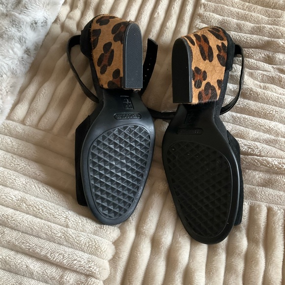 Heels - Picture 4 of 4